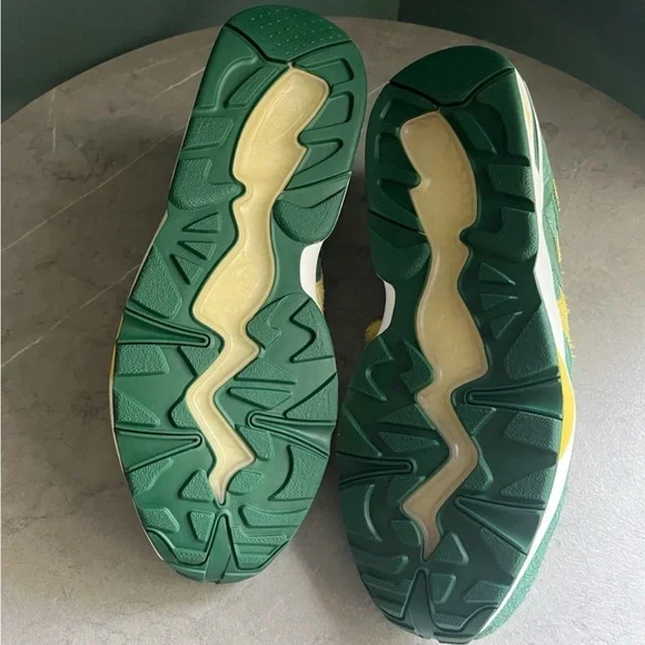 Puma R698 Super Set W/Steiff Plushie Evergreen Sun Yellow Sneakers - Picture 7 of 9